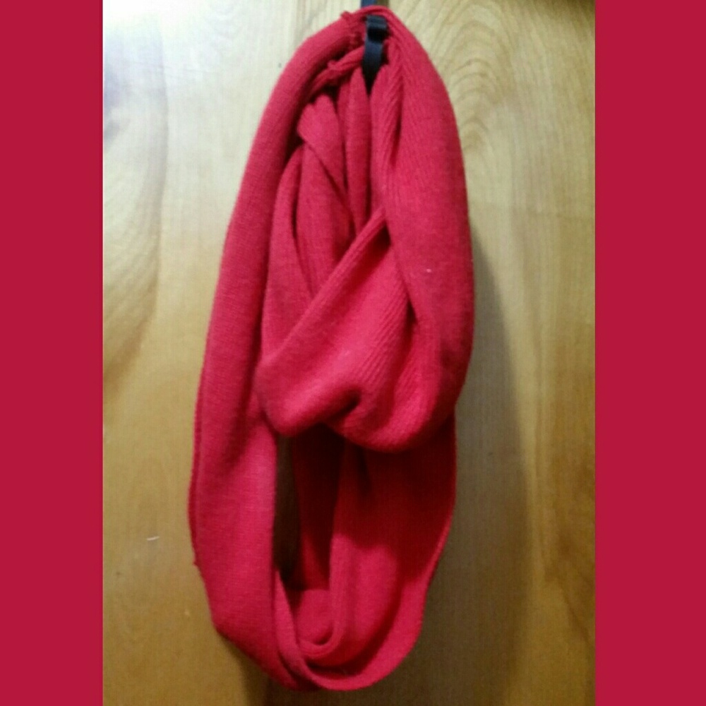 👽 ARIS THICK CHUNKY INFINITY SCARF